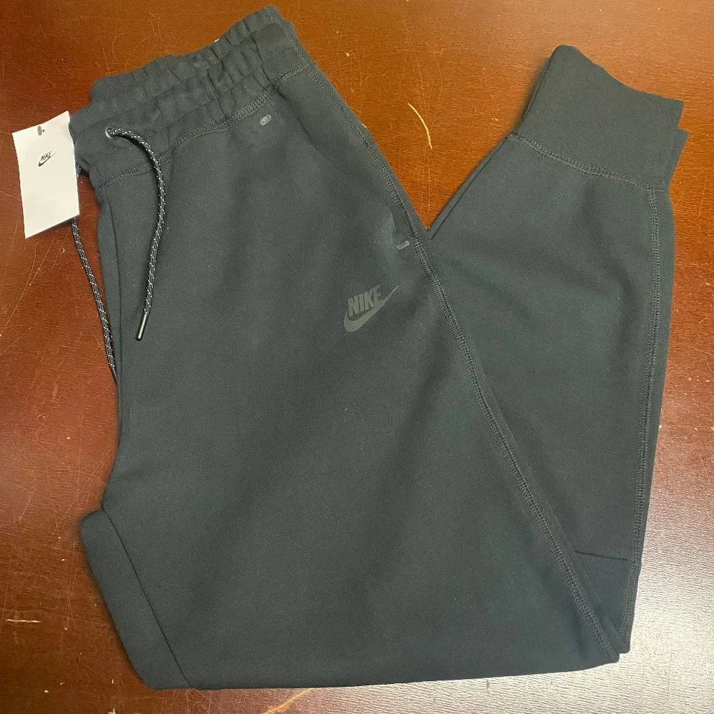 Nike Womens Black Sportswear Tech Fleece High Rise Standard Fit Jogger Pants - Picture 1 of 7